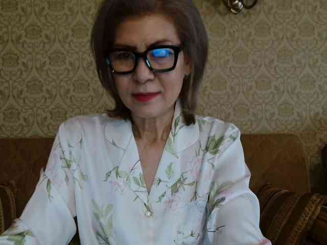 ElegantLady00 webcam