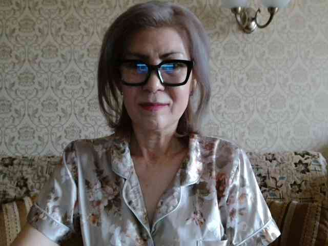 ElegantLady00 webcam