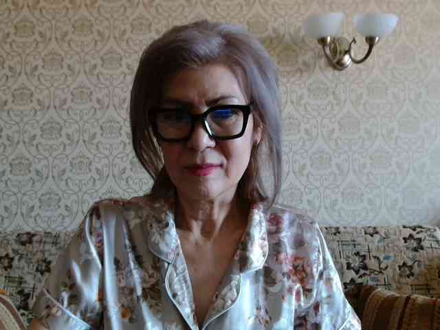 ElegantLady00 webcam