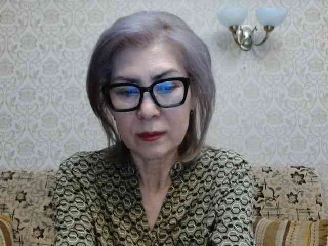 ElegantLady00 webcam