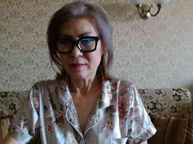 ElegantLady00 webcam