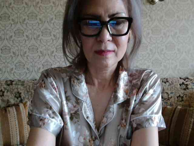 ElegantLady00 webcam