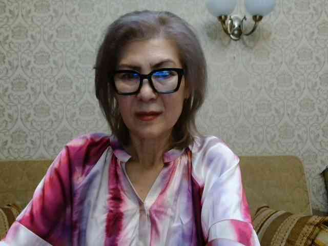 ElegantLady00 webcam