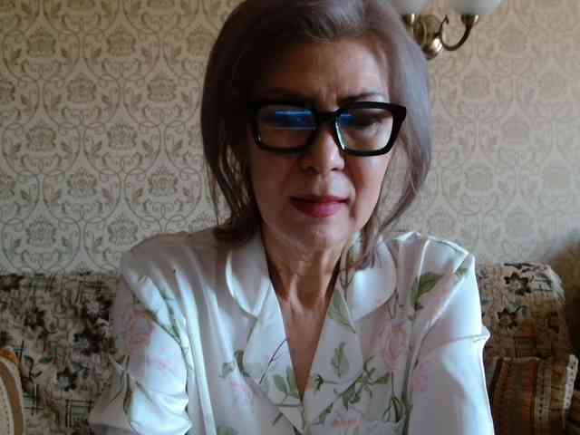 ElegantLady00 webcam