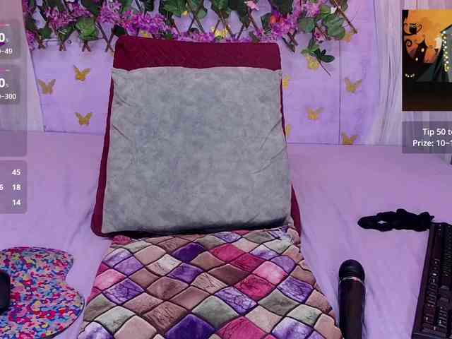 bigboobsrose1 webcam