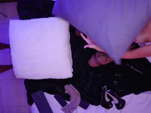 Entra en el chat con el modelo masqueradeporn masqueradeporn