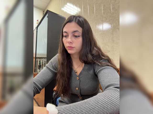 Entrez le videochat erotique avec le
modèle LustySass LustySass