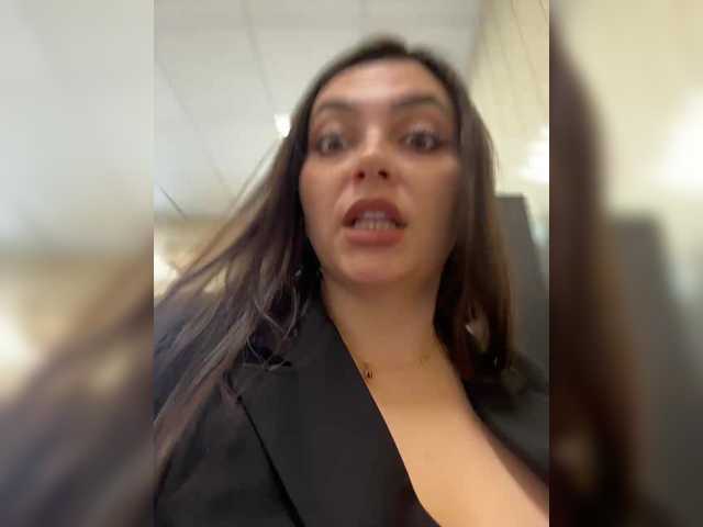 Entra en el chat con el modelo LustySass LustySass