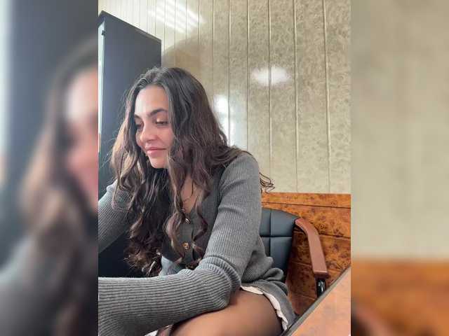 Entra en el chat con el modelo LustySass LustySass