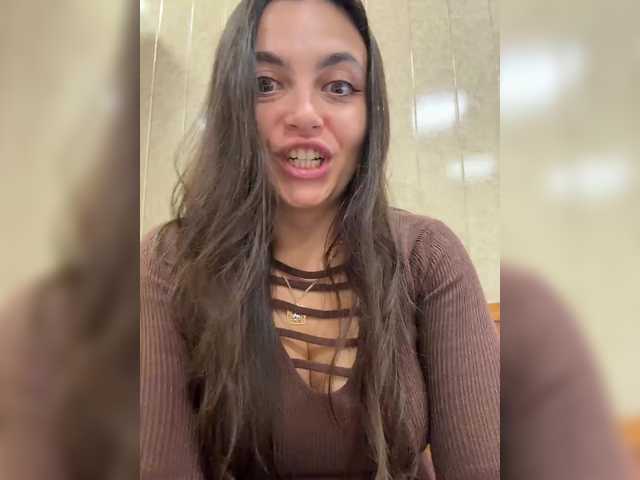 Entra en el chat con el modelo LustySass LustySass