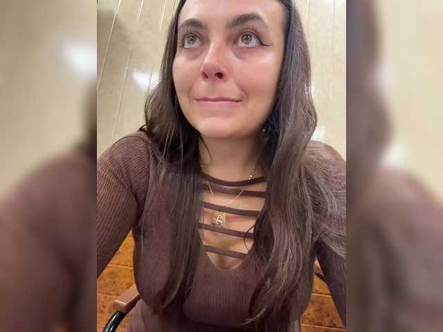 Entra en el chat con el modelo LustySass LustySass