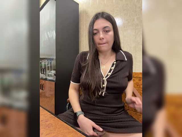 Entrez le videochat erotique avec le
modèle LustySass LustySass