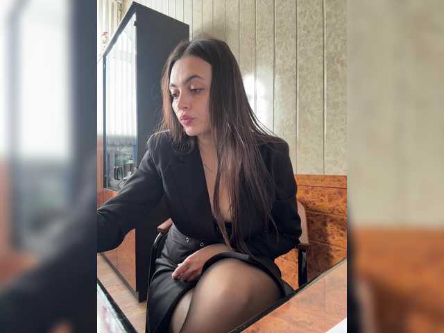 Entra en el chat con el modelo LustySass LustySass