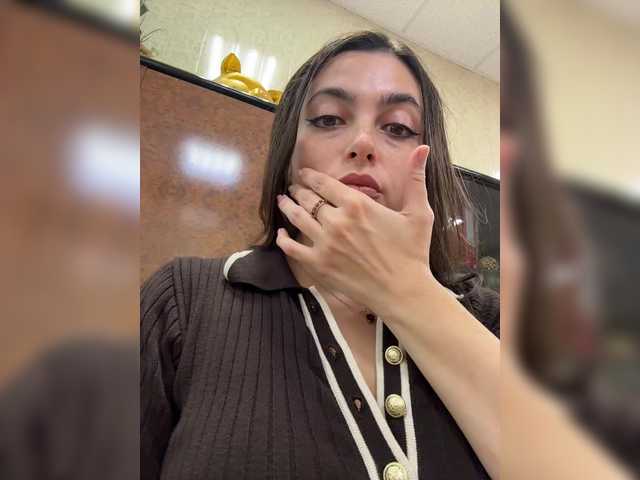 Vai a chattare su LustySass LustySass