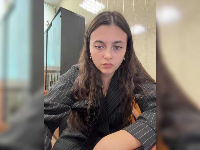 Entra en el chat con el modelo LustySass LustySass