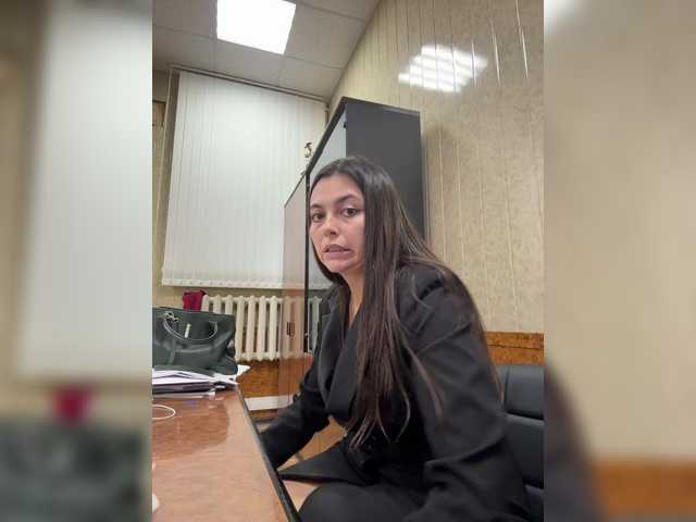 Entrez le videochat erotique avec le
modèle LustySass LustySass