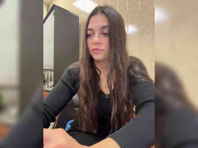 LustySass webcam