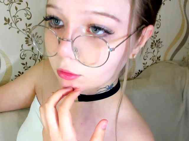 MelMooon webcam