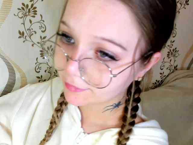 MelMooon webcam