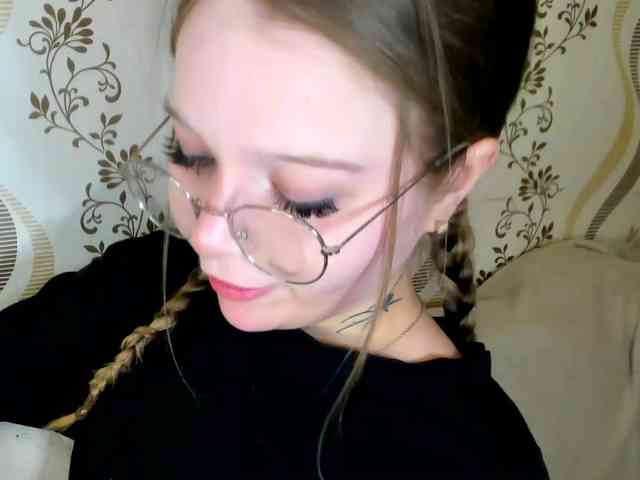 MelMooon webcam