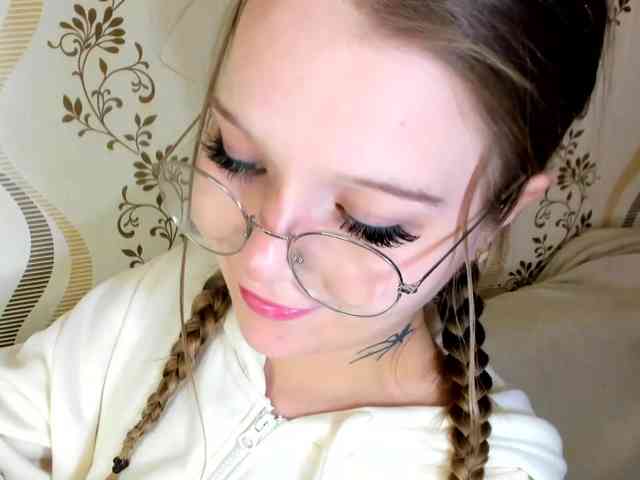 MelMooon webcam