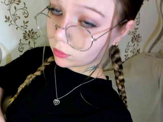 MelMooon webcam