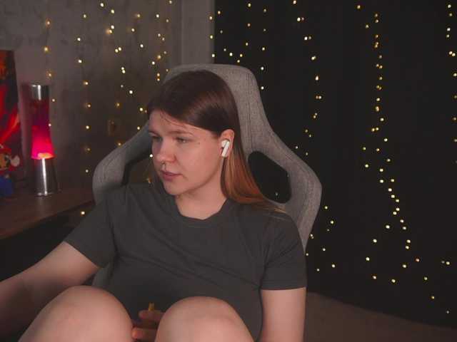 cutesoneckaaa webcam