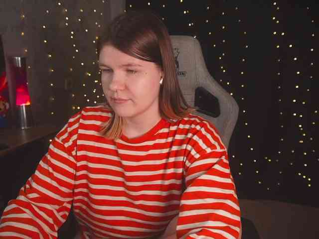 cutesoneckaaa webcam