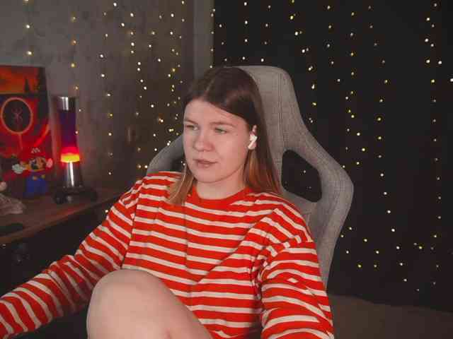 cutesoneckaaa webcam