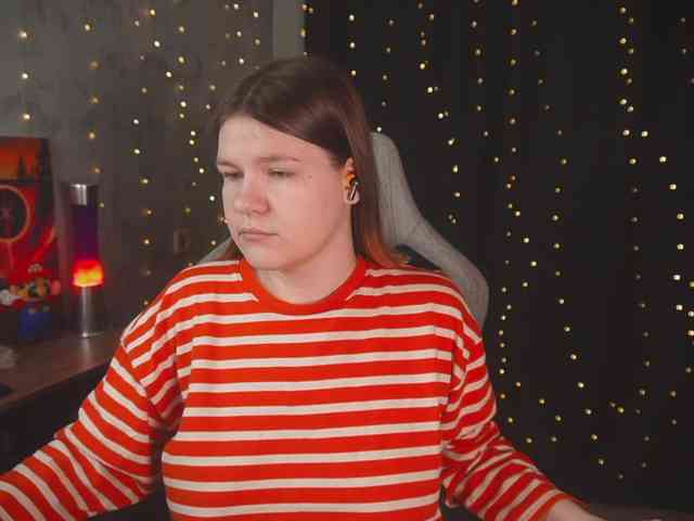 cutesoneckaaa webcam
