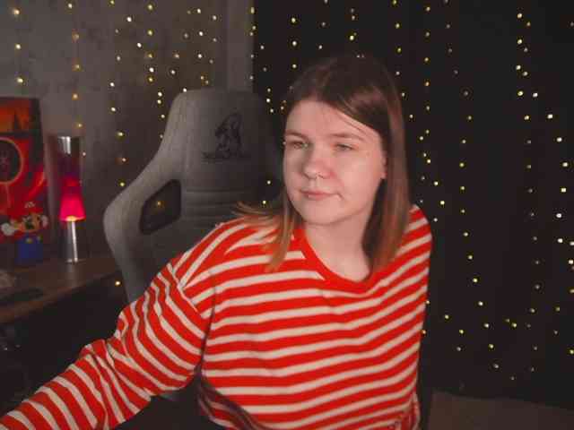 cutesoneckaaa webcam