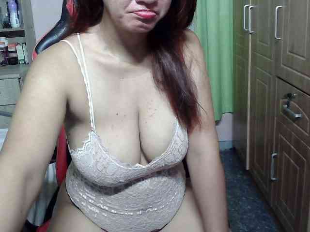 Prettyann46 webcam