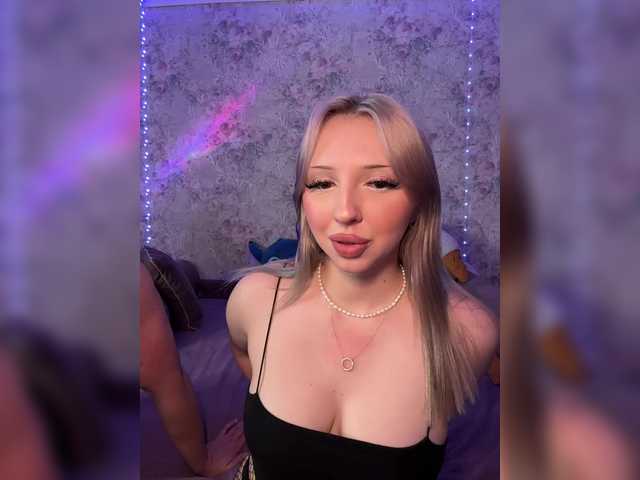 Vai a chattare su Hot_club Hot_club