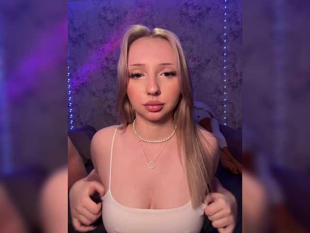 Entrez le videochat erotique avec le
modèle Hot_club Hot_club