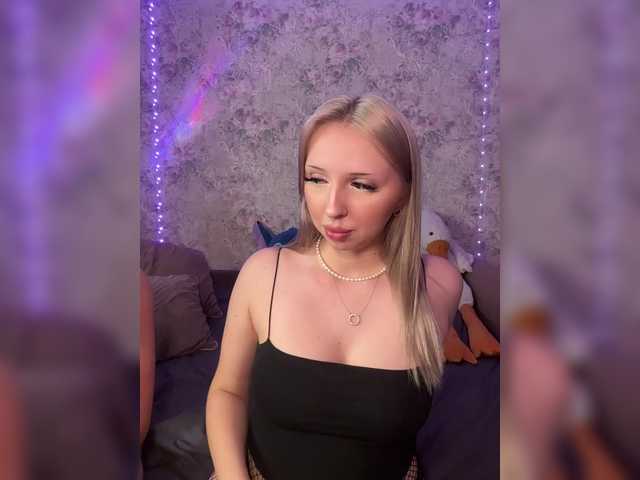 Accedi alla chat con il nickname Hot_club Hot_club