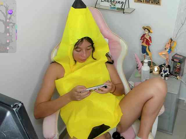 lizzykawai webcam