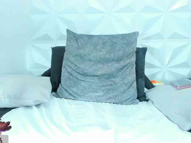 Natasha-Colins webcam