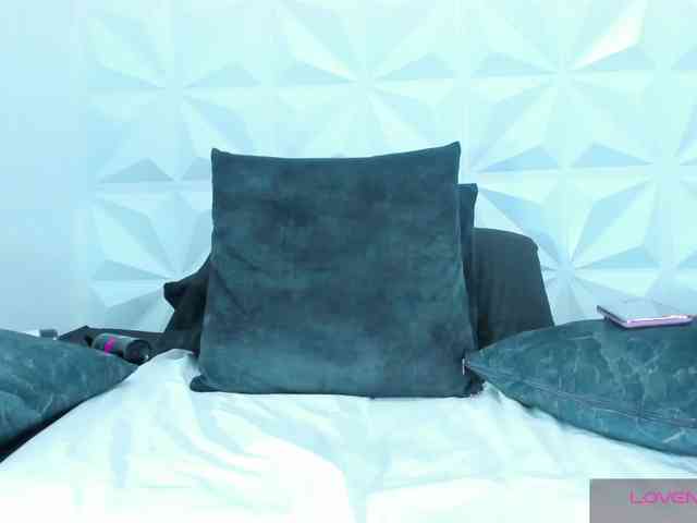 Natasha-Colins webcam