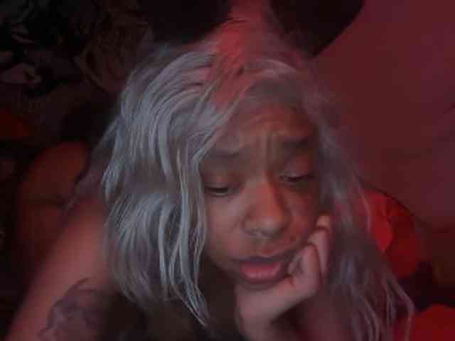 DelightfulDark webcam