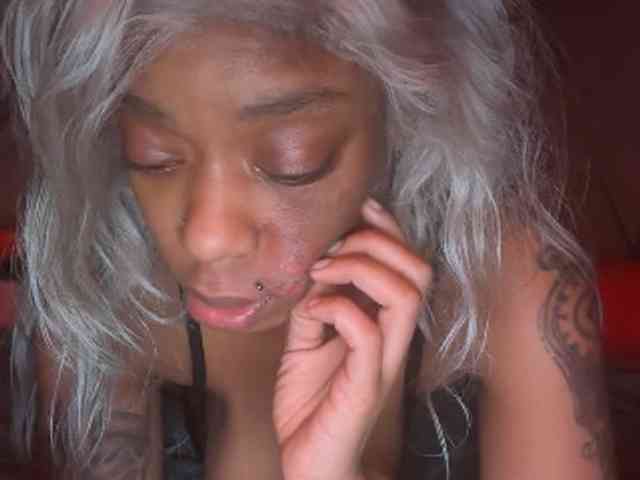 DelightfulDark webcam