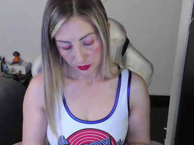 AndreinaSuann webcam