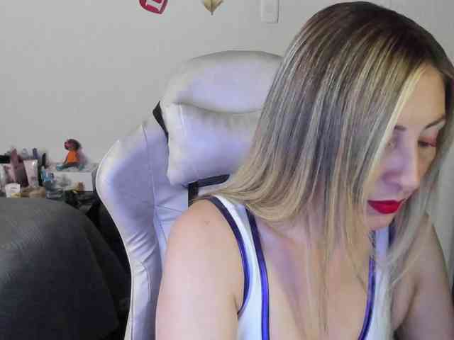 AndreinaSuann webcam
