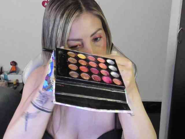 AndreinaSuann webcam