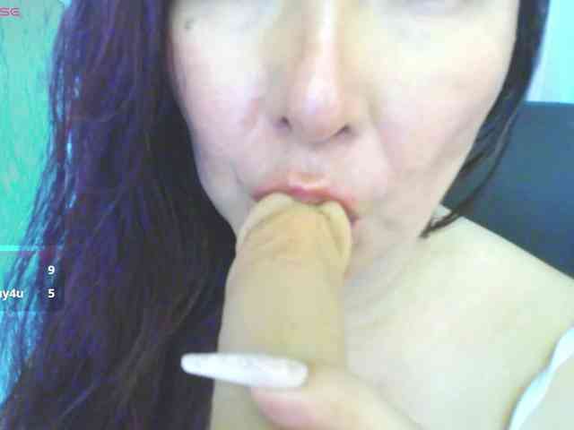Evelyn-mature19 webcam