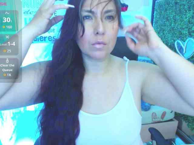 Evelyn-mature19 webcam