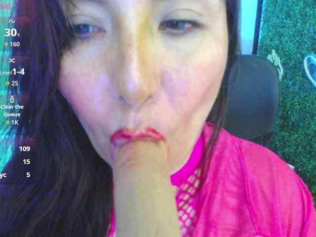 Evelyn-mature19 webcam