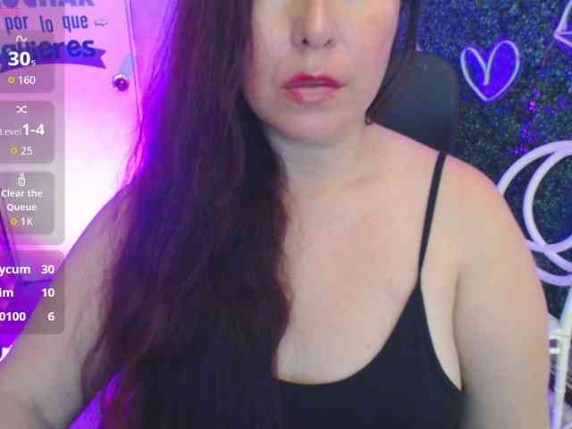 Evelyn-mature19 webcam