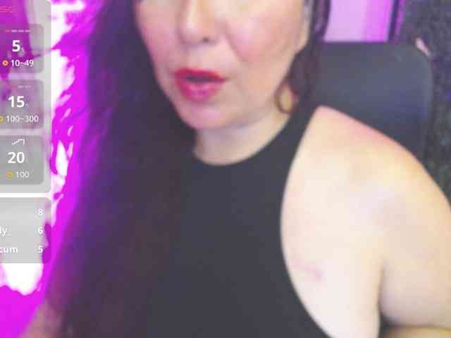 Evelyn-mature19 webcam