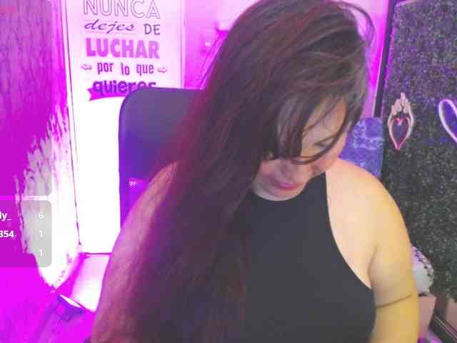 Evelyn-mature19 webcam