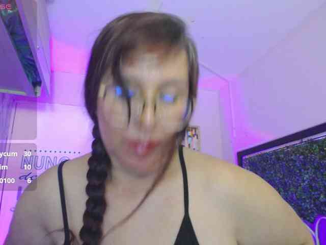 Evelyn-mature19 webcam